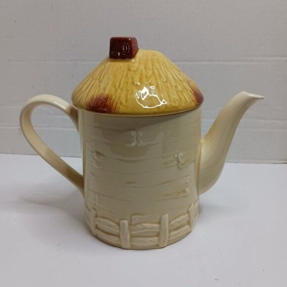 Vintage 1970s Cottage Teapot - Picture 2 of 12